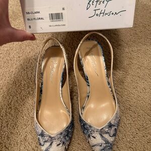 Betsy Johnson blue floral heels